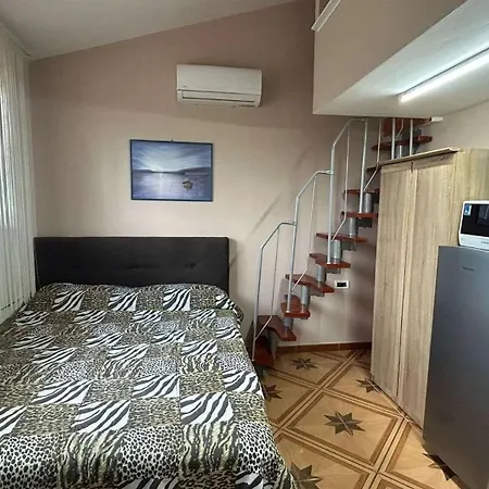 Apartment Family Friendly With A Swimming Pool - 22040 *